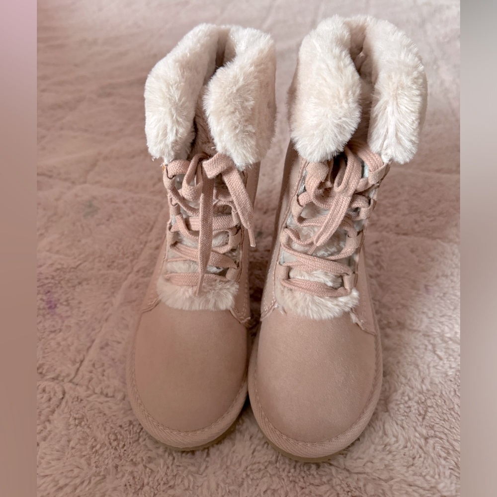 Kid boots
